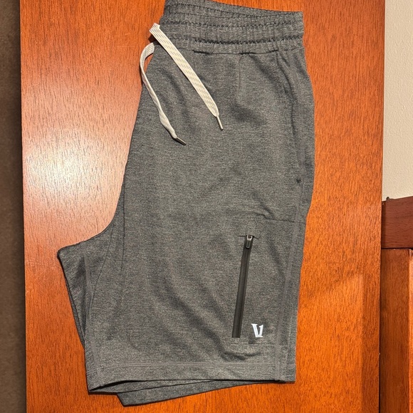 Vuori /Sunday Performance Short 8"Charcoal Heathe Color - Picture 13 of 15